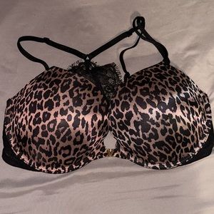 Victoria’s Secret Very Sexy push-up bra - front hook